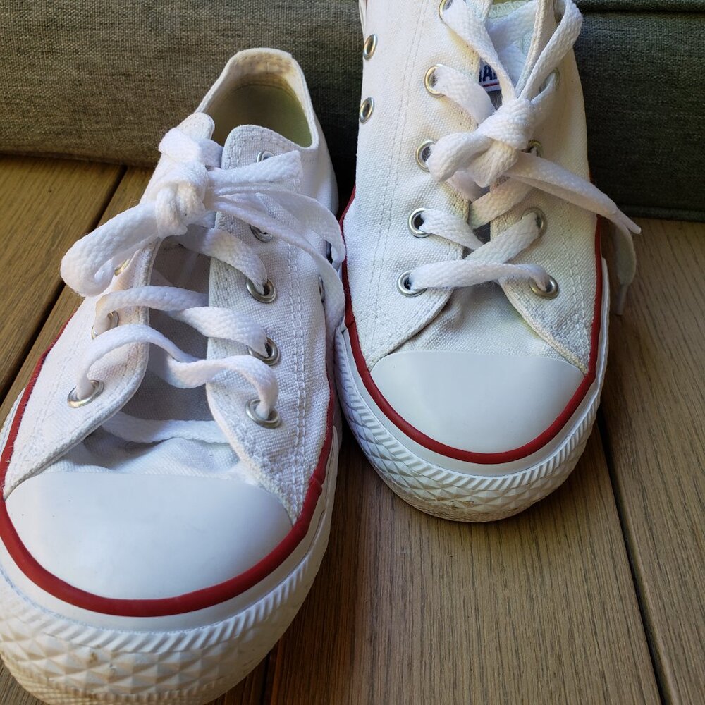 EUC CTAS Converse vintage old school optic white canvas (3Y) KICKS - Picture 2 of 7